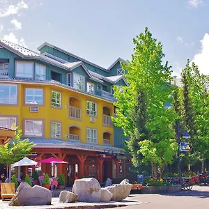 Town Plaza By Mountainview Accommodation , Whistler Canada